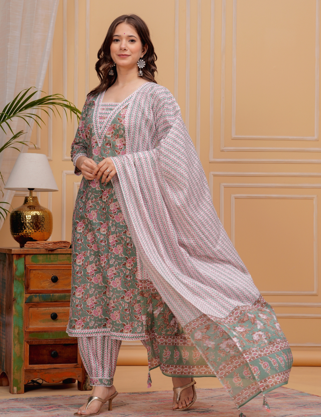 Floral Elegance Kurta Set