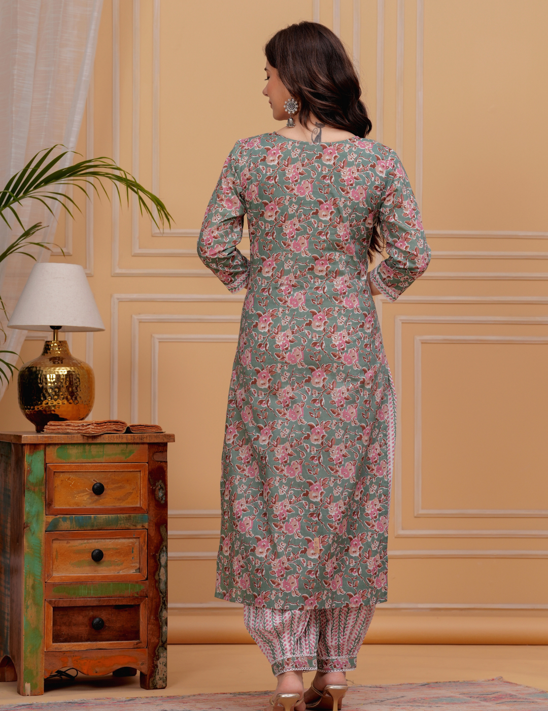 Floral Elegance Kurta Set